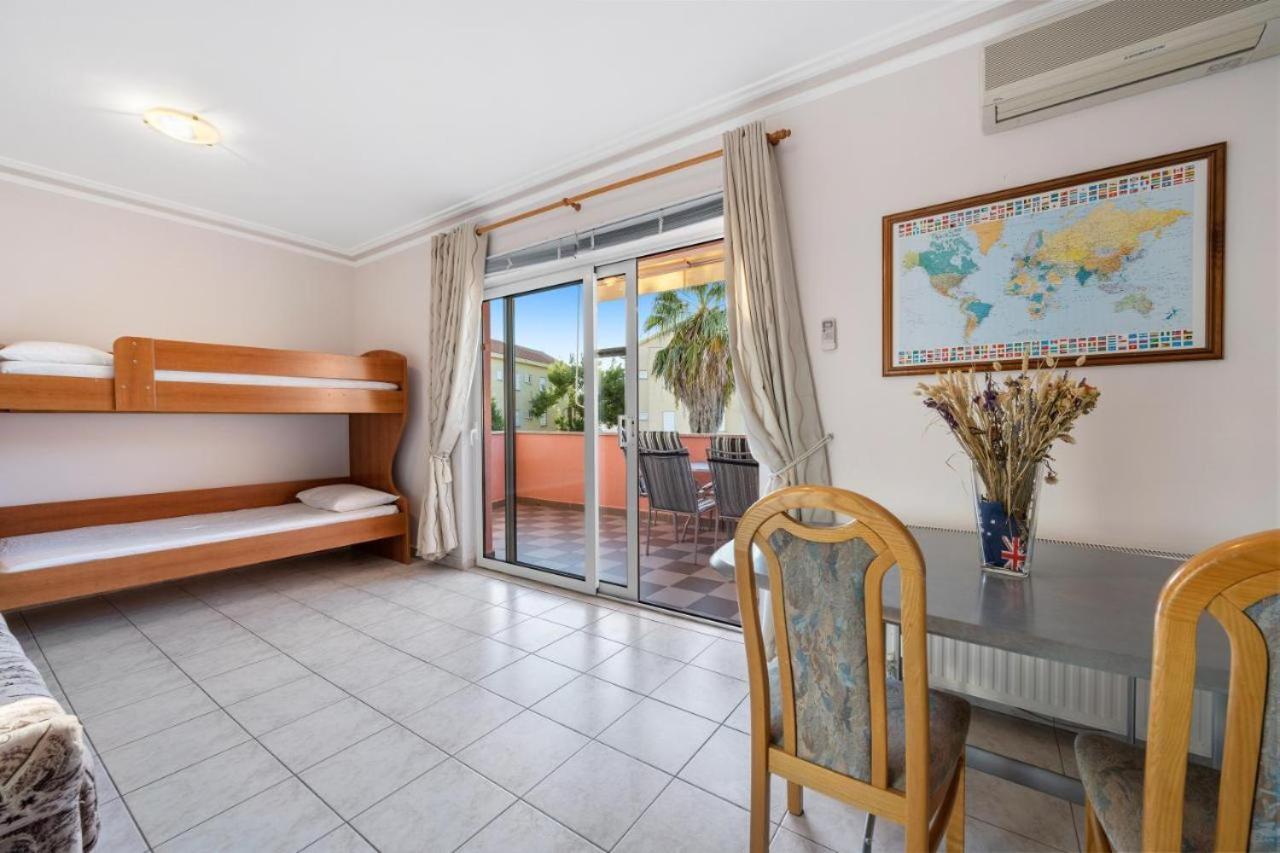 Villa Australia Zaboric Bagian luar foto